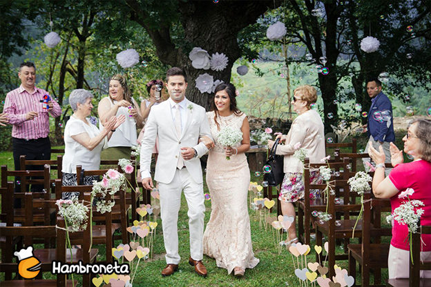 boda jessica adrian catering hambroneta pagaigoikoa