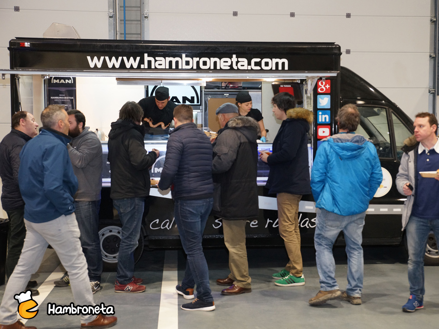 hambroneta catering inauguracion abra motor man food truck hambroneta black