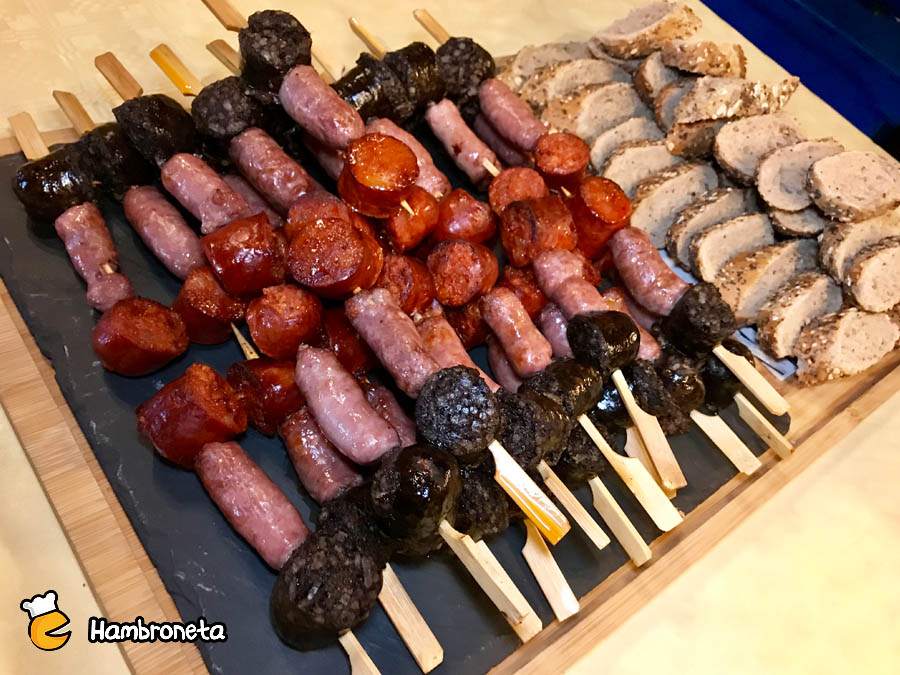 Boda Hambroneta Nuria y Angel Pagaigoikoa brochetas de la tierra