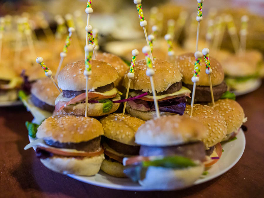 Hambroneta boda Yolanda Mikel mini hamburguesitas de ternera
