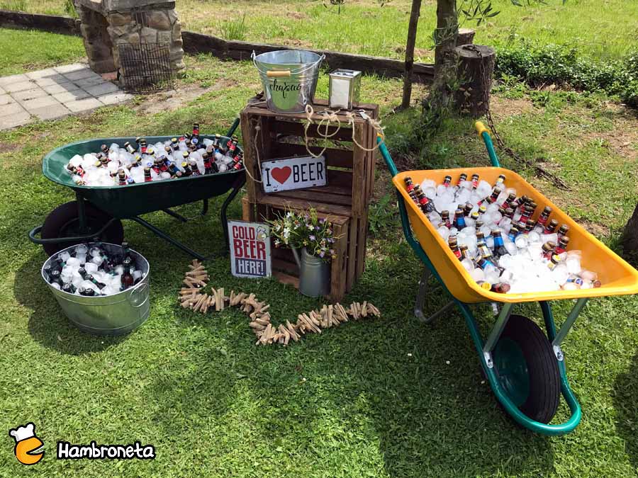 Hambroneta boda catering Aralia Inaki carretilla cervecera cervezas