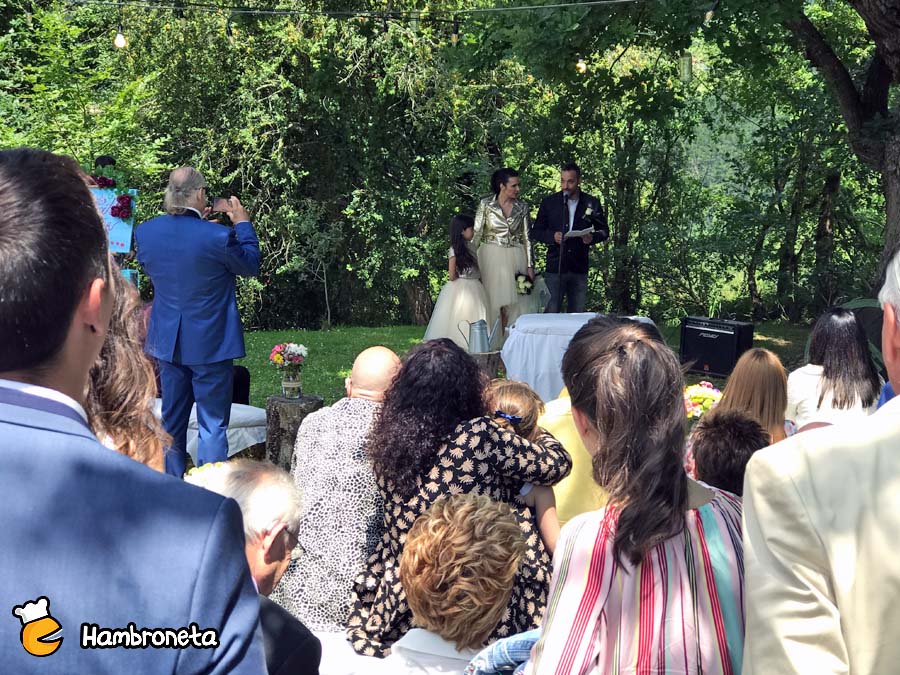 Hambroneta boda catering Aralia Inaki ceremonia pareja