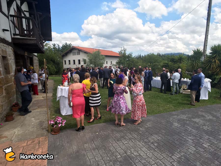 Hambroneta boda catering Aralia Inaki invitados