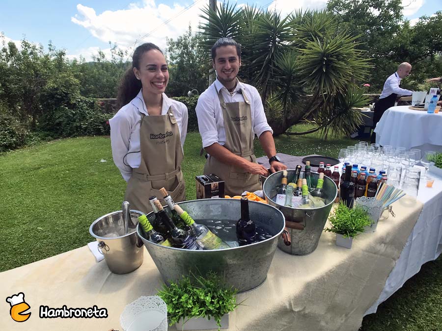 Hambroneta boda catering Aralia Inaki trabajo barra