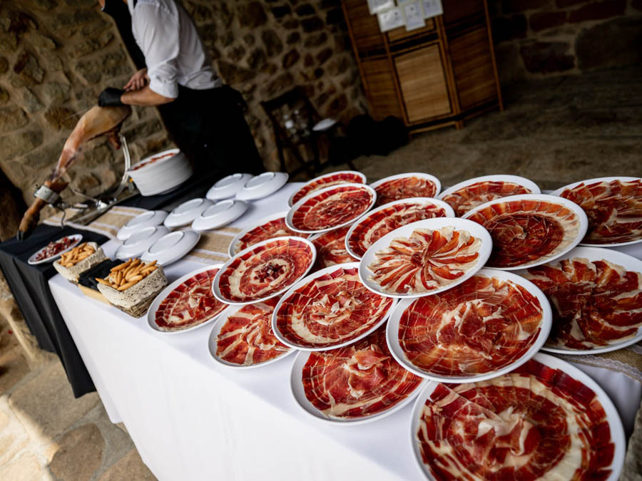 Hambroneta catering boda Aitzane y Jon Pagaigoikoa Jamon David Bass