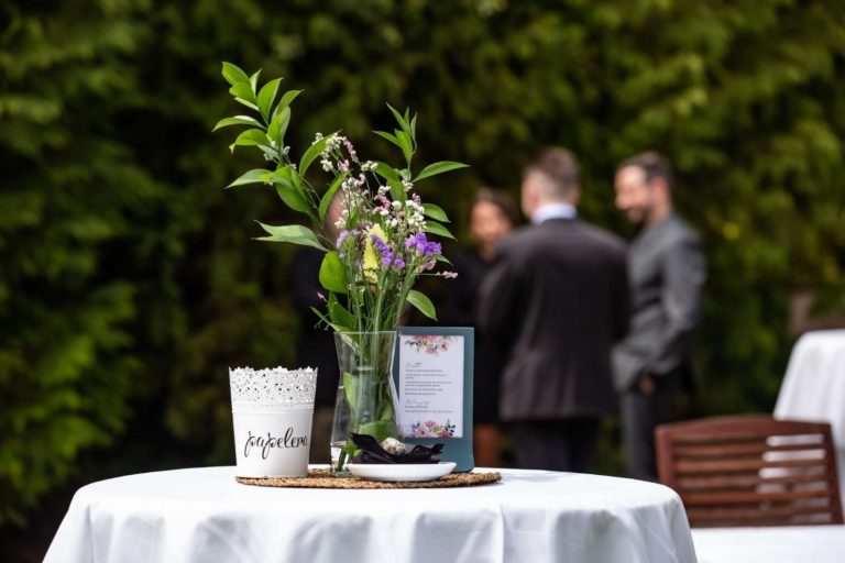 Hambroneta Catering Boda I y J mesa con comida