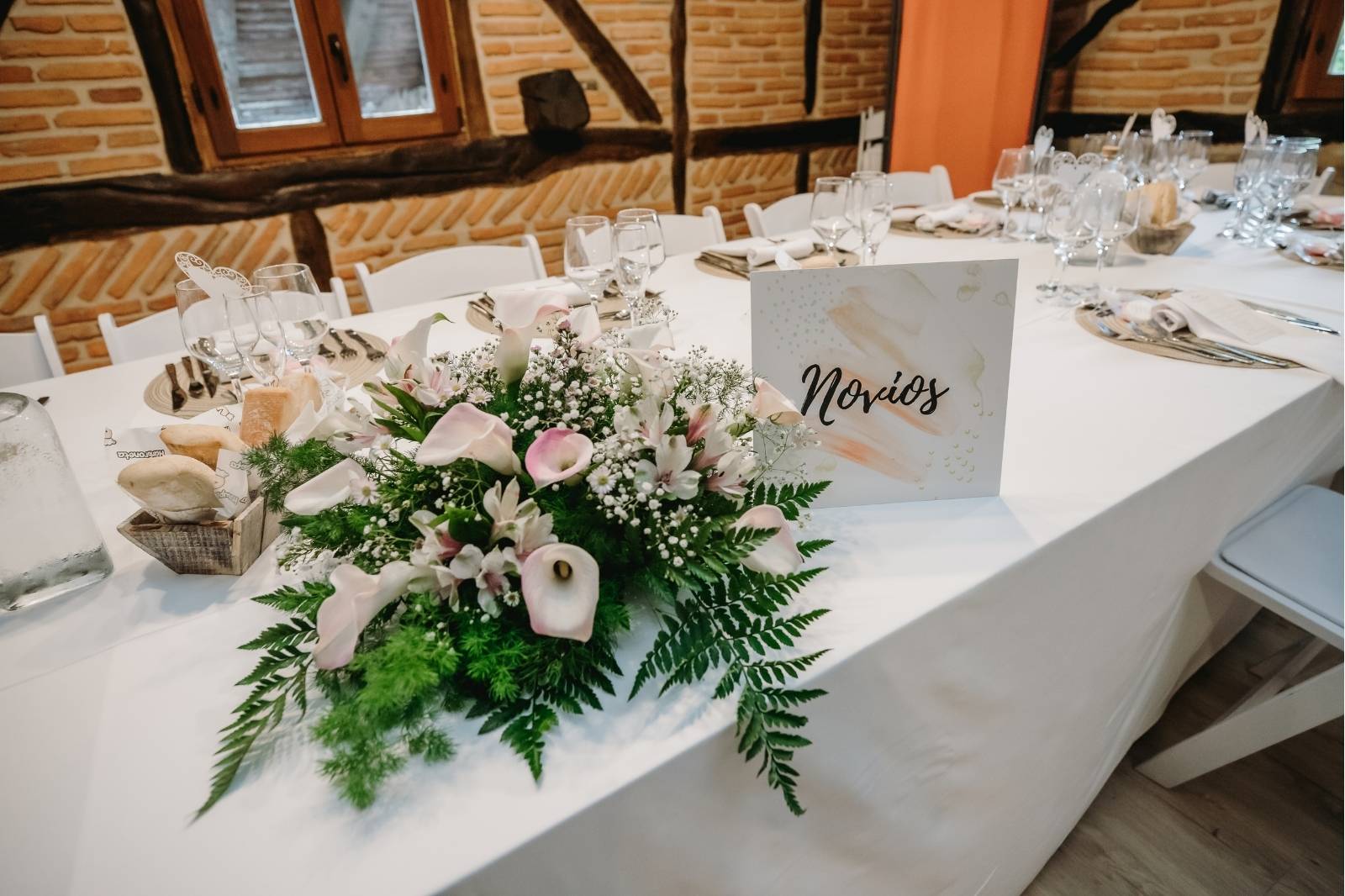 Boda Hambroneta Jennifer y Dimitri mesa novios