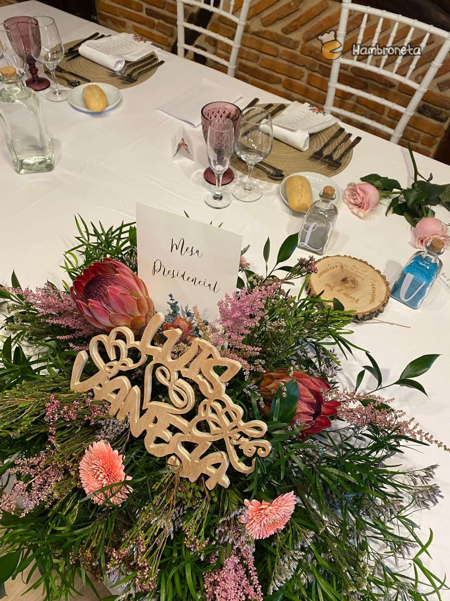 Hambroneta Boda organizacion catering Vane Luis mesa presidencial
